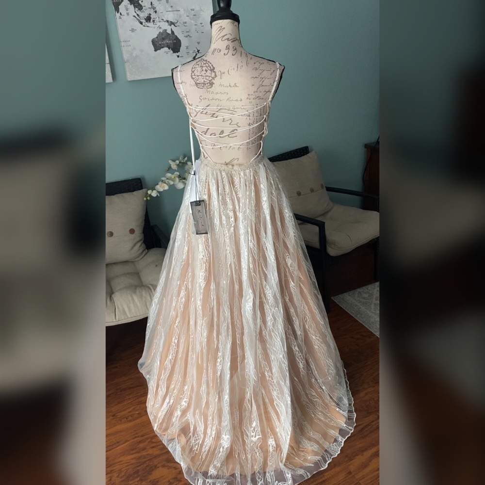 Mac Duggal a line ball gown prom dress or wedding dress - Picture 3 of 3